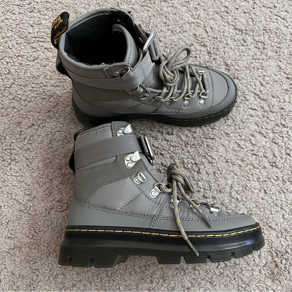 Dr. Martens Combs Tech Padded Quilted Nickel Gray Womens 5 - Picture 9 of 13